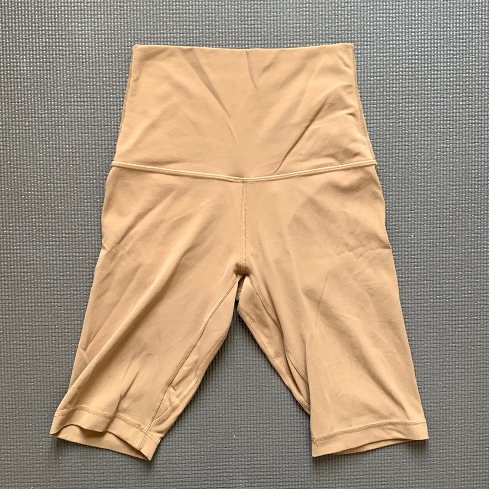 LULULEMON align biker shorts
